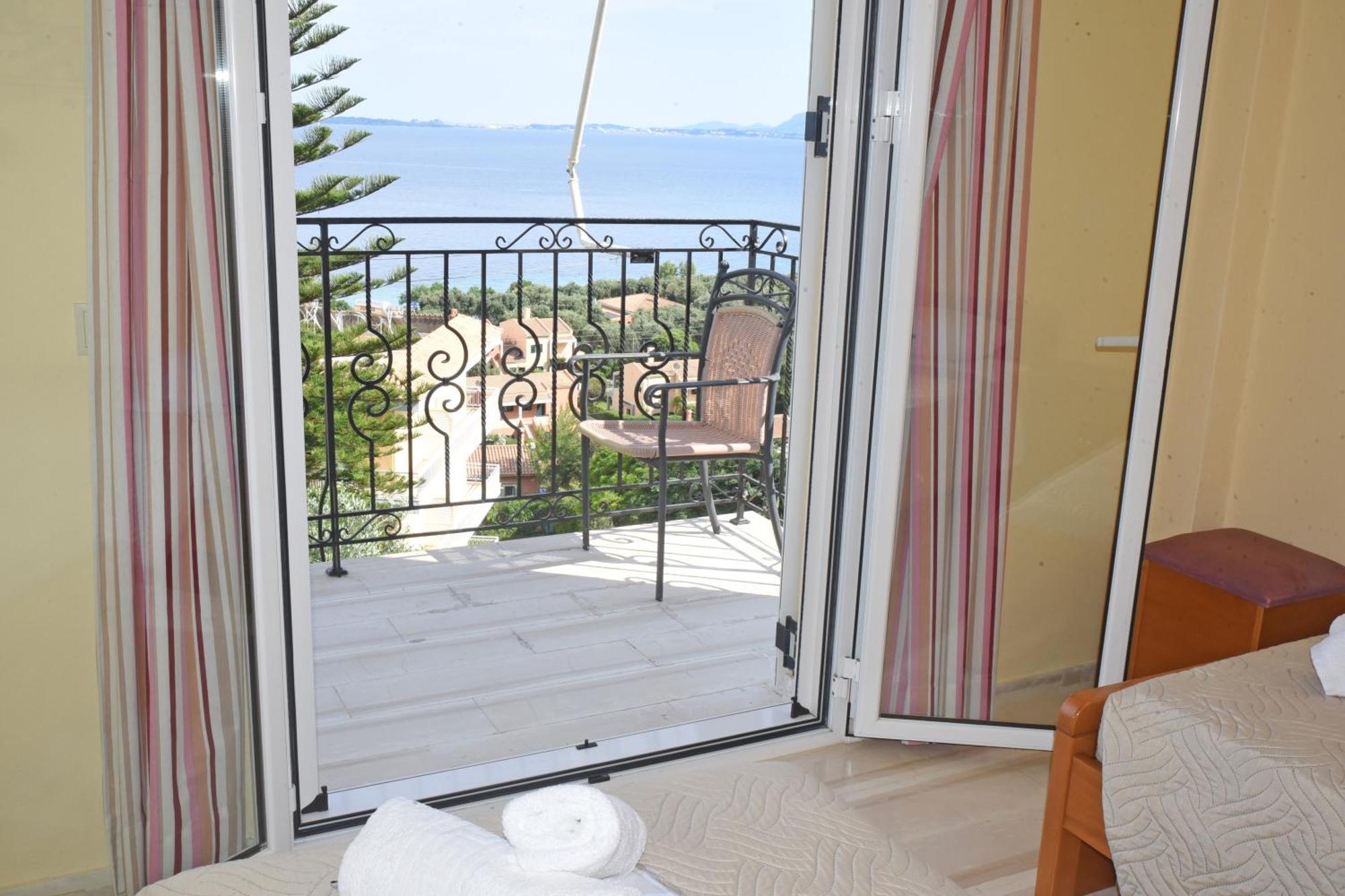 Butterfly Barbati Apartments Екстер'єр фото