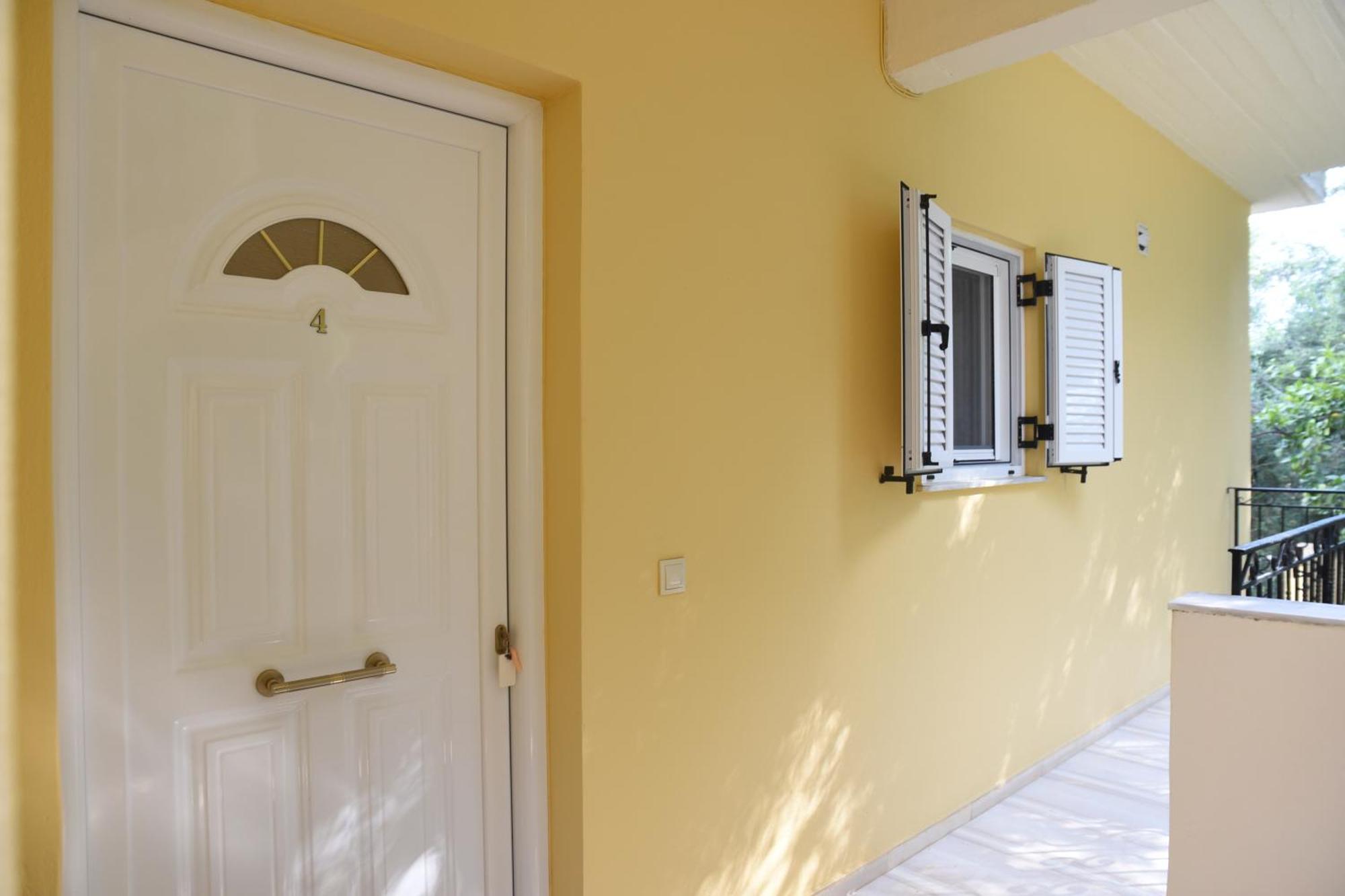 Butterfly Barbati Apartments Екстер'єр фото