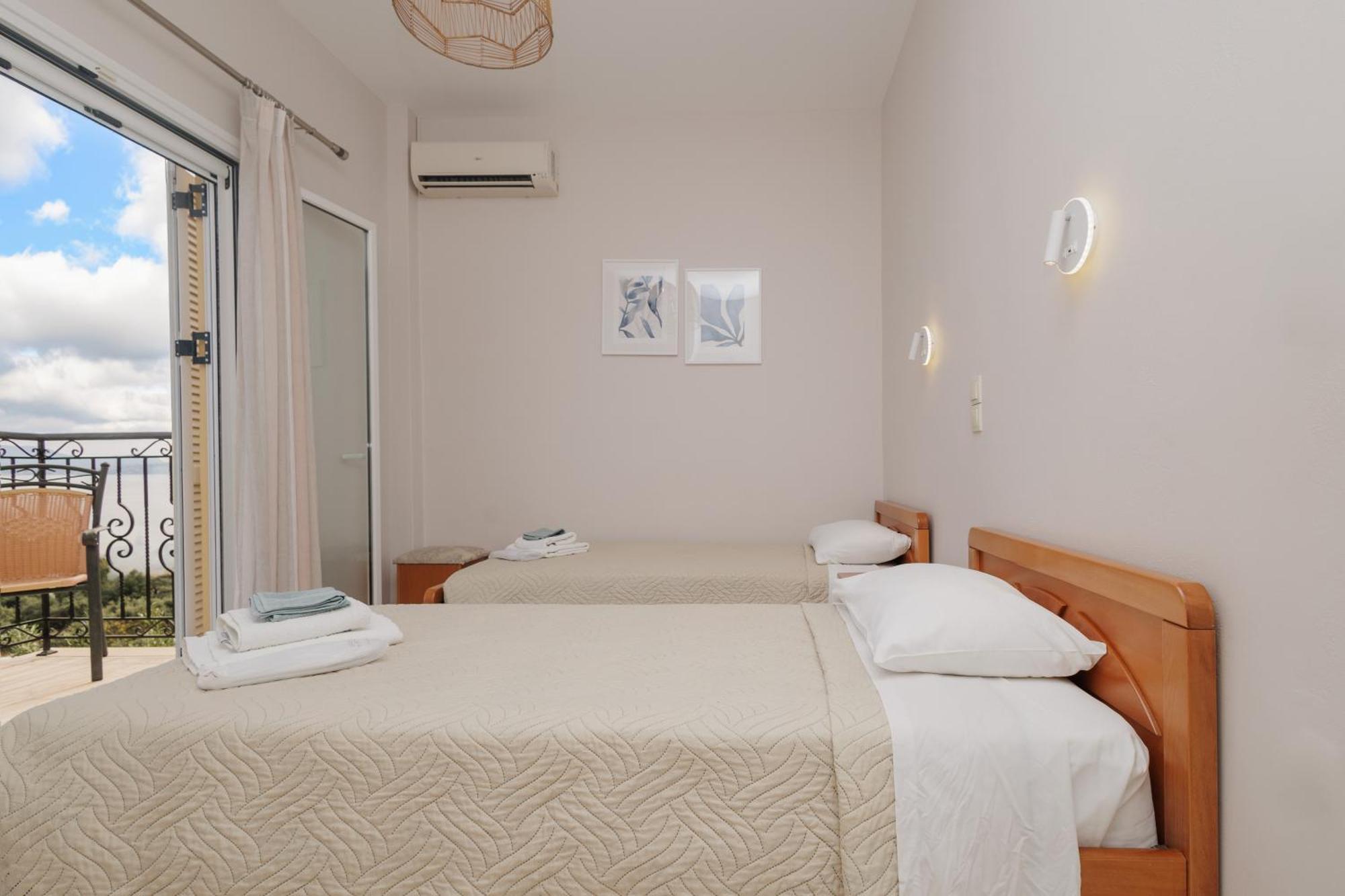 Butterfly Barbati Apartments Екстер'єр фото